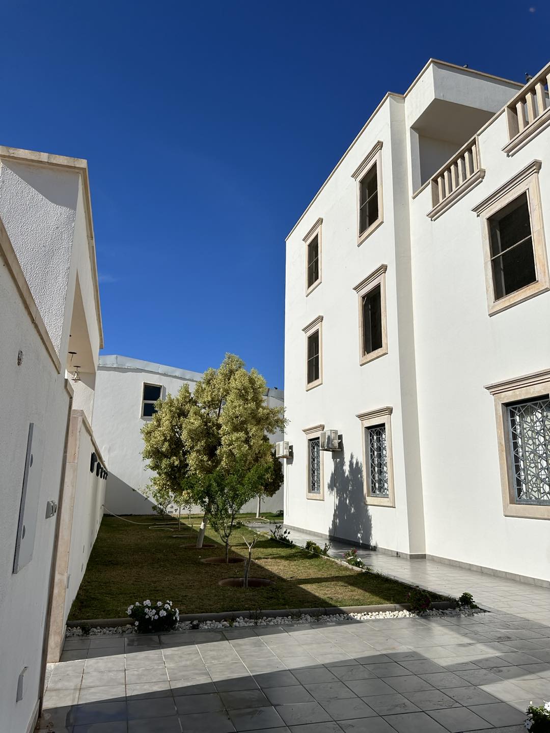 Building2